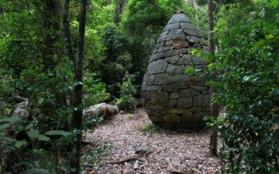 Strangler Cairn bushwalk – Kenilworth
